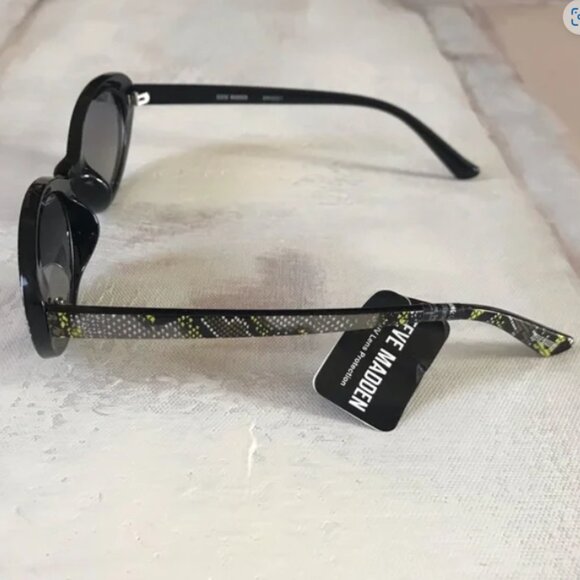 Steve Madden Neon Yellow / Black Snake Animal Print Cat Eye Sunglasses - Picture 4 of 6